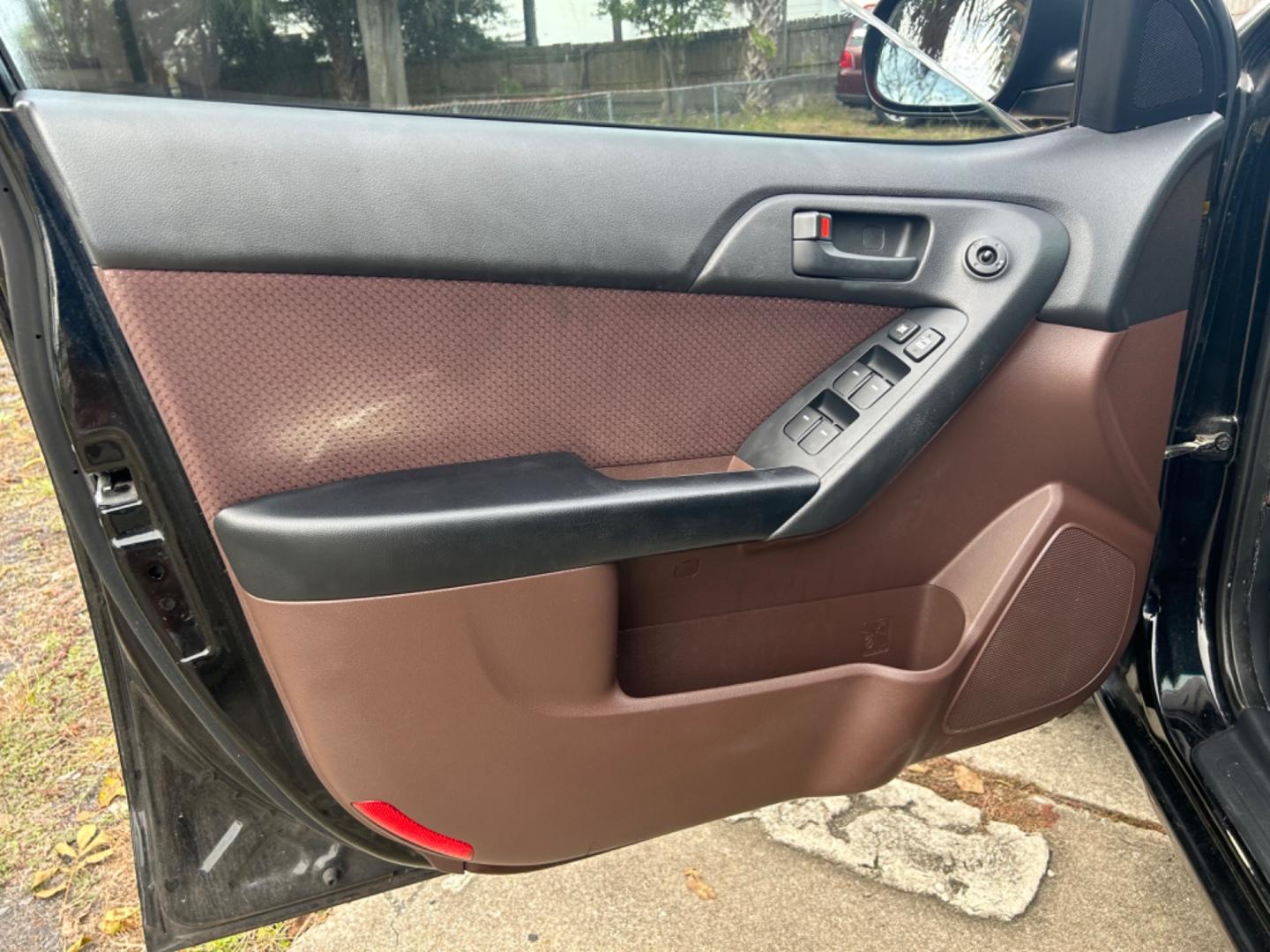 2011 Kia Forte XE (KNAFU4A2XB5) , AUTO transmission, located at 1758 Cassat Ave., Jacksonville, FL, 32210, (904) 384-2799, 30.286720, -81.730652 - *****$3500.00*****2011 KIA FORTE EX MODEL 4-DOOR AUTOMATIC TRANSMISSION ICE COLD AIR CONDITIONING 232,043 HIGHWAY MILES LOOKS AND RUNS GREAT TINT POWER EQUIPMENT DON'T DELAY CALL US TODAY @ 904-384-2799 - Photo#8